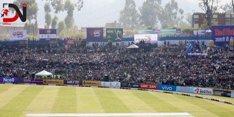 त्रिवि क्रिकेट मैदानमा भीडमा च्यापिँदा दुई प्रहरीसहित सात घाइते