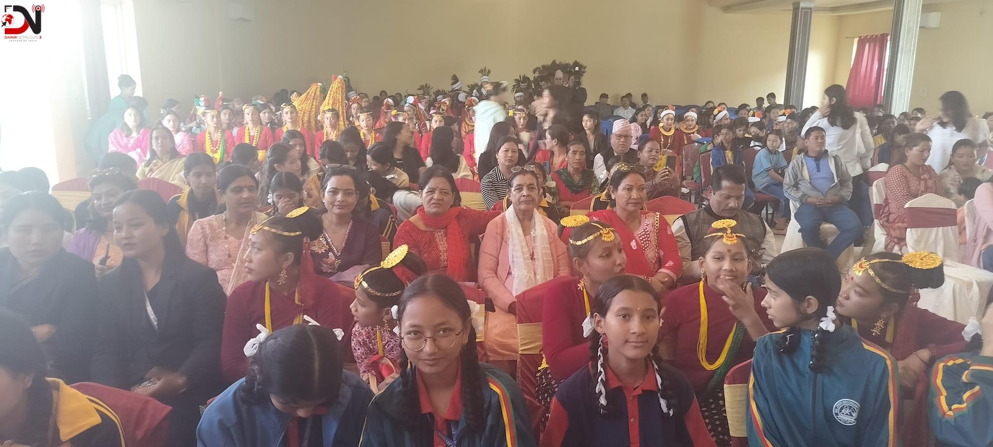 सुरुभो जिल्ला स्तरीय लोकनृत्य