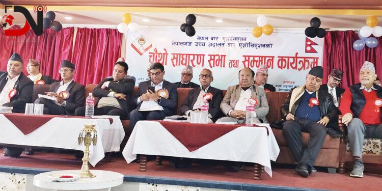 पोखियो बेन्च विरुद्धको आक्रोश