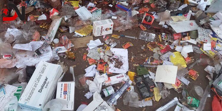 सडकमा फोहोर फाल्नेलाई धमाधम कारवाही, मेडिकललाई ५ हजार जरिवाना