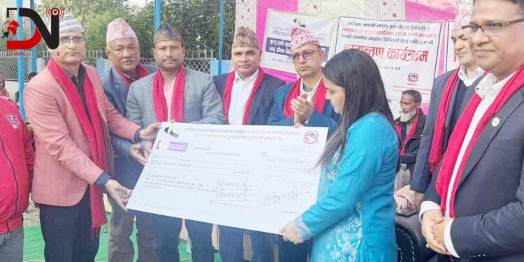 वडाले गर्यो मजदुर बीमा