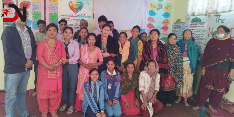 शिक्षकलाई तालिम