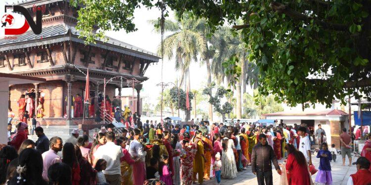 चैते दसैँ : देशभरका शक्तिपीठमा भक्तजनको बिहानैदेखि भीड