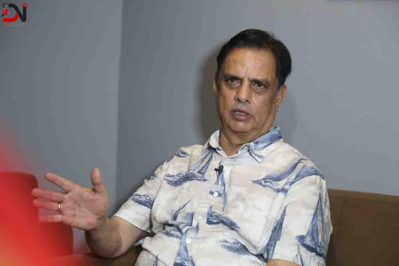 राजनीतिमा आउने सोच छैन, युवालाई छाड्ने होः हरिवंश आचार्य