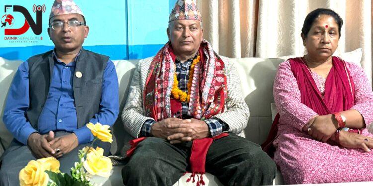 सरकार विरुद्ध भ्रम फैलाइँदैछ : मन्त्री अधिकारी