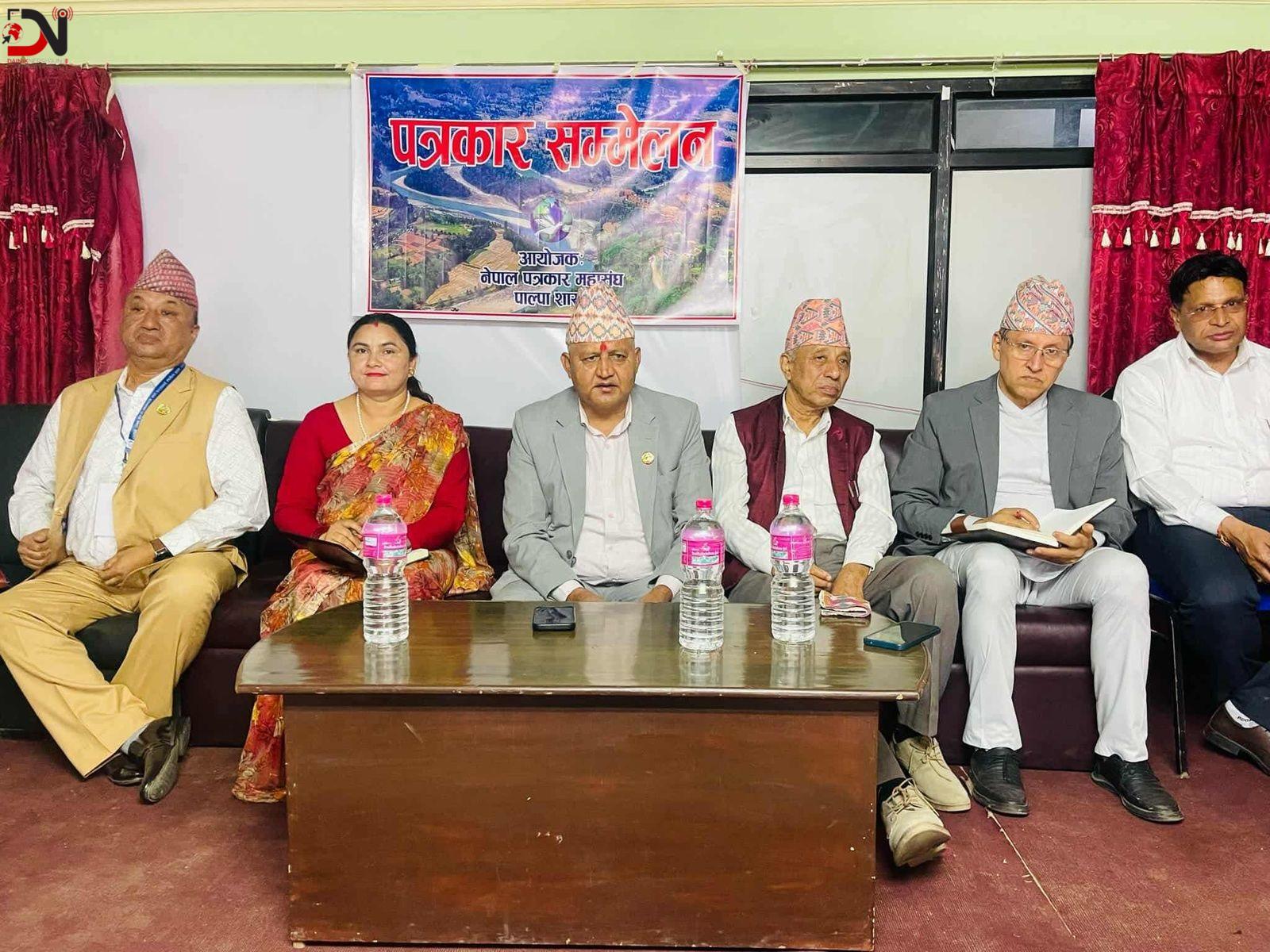 प्रदेश गौरवका आयोजनालाई उच्च प्राथमिकता:मुख्यमन्त्री आचार्य