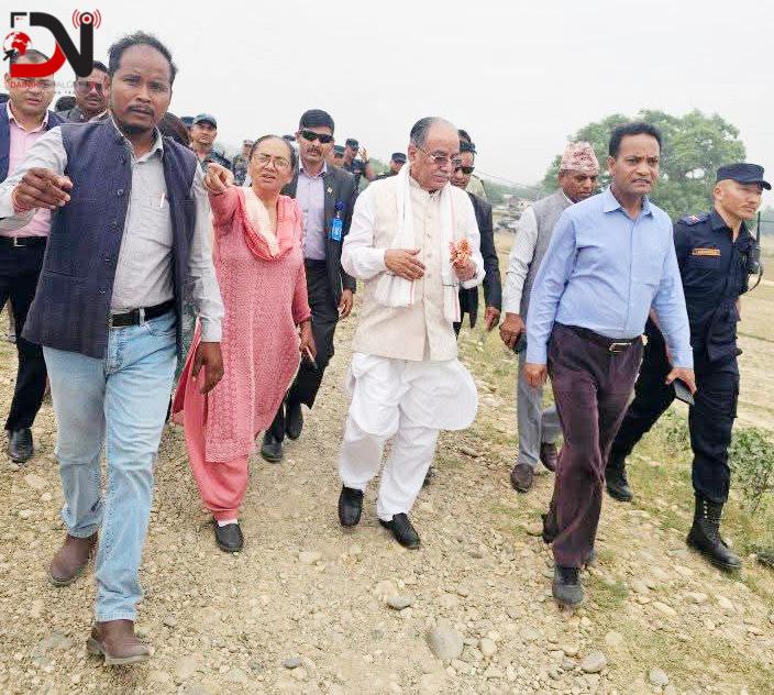 राप्ती तटमा प्रचण्डले भने, ‘भारतले दिने भनेको दश अर्ब ल्याउँ’