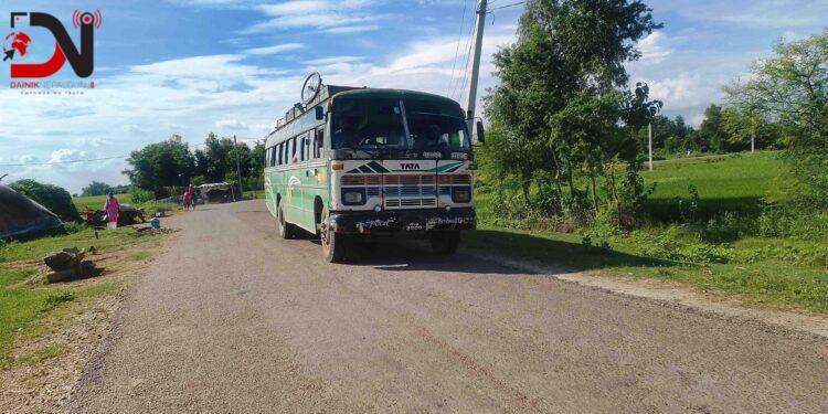 हुलाकी सडकले सुगम बन्यो नरैनापुर