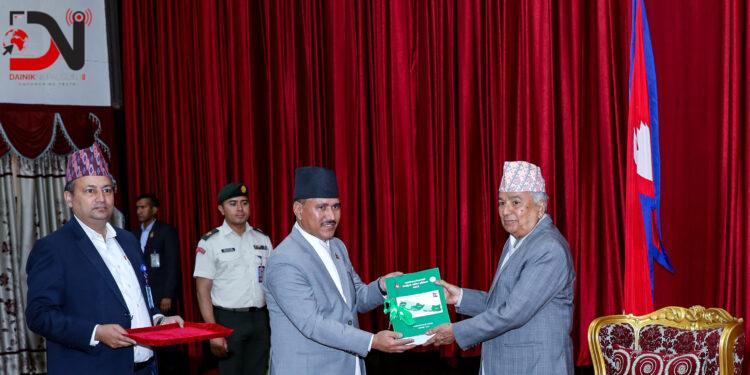 सरकारी कारोबारमा हरेक वर्ष बेरुजु बढ्दै जानु सुशासनका लागि चुनौतीपूर्णः राष्ट्रपति