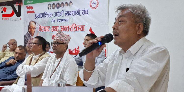 व्यवसायीको घाटी निचोड्ने काम सरकारले गर्योः व्यवसायी