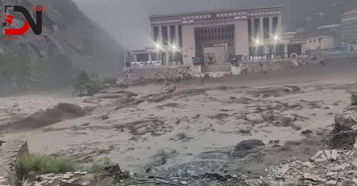 बाढीमा तीन प्रहरी, बर्दियाका चार सहित १८ बेपत्ता