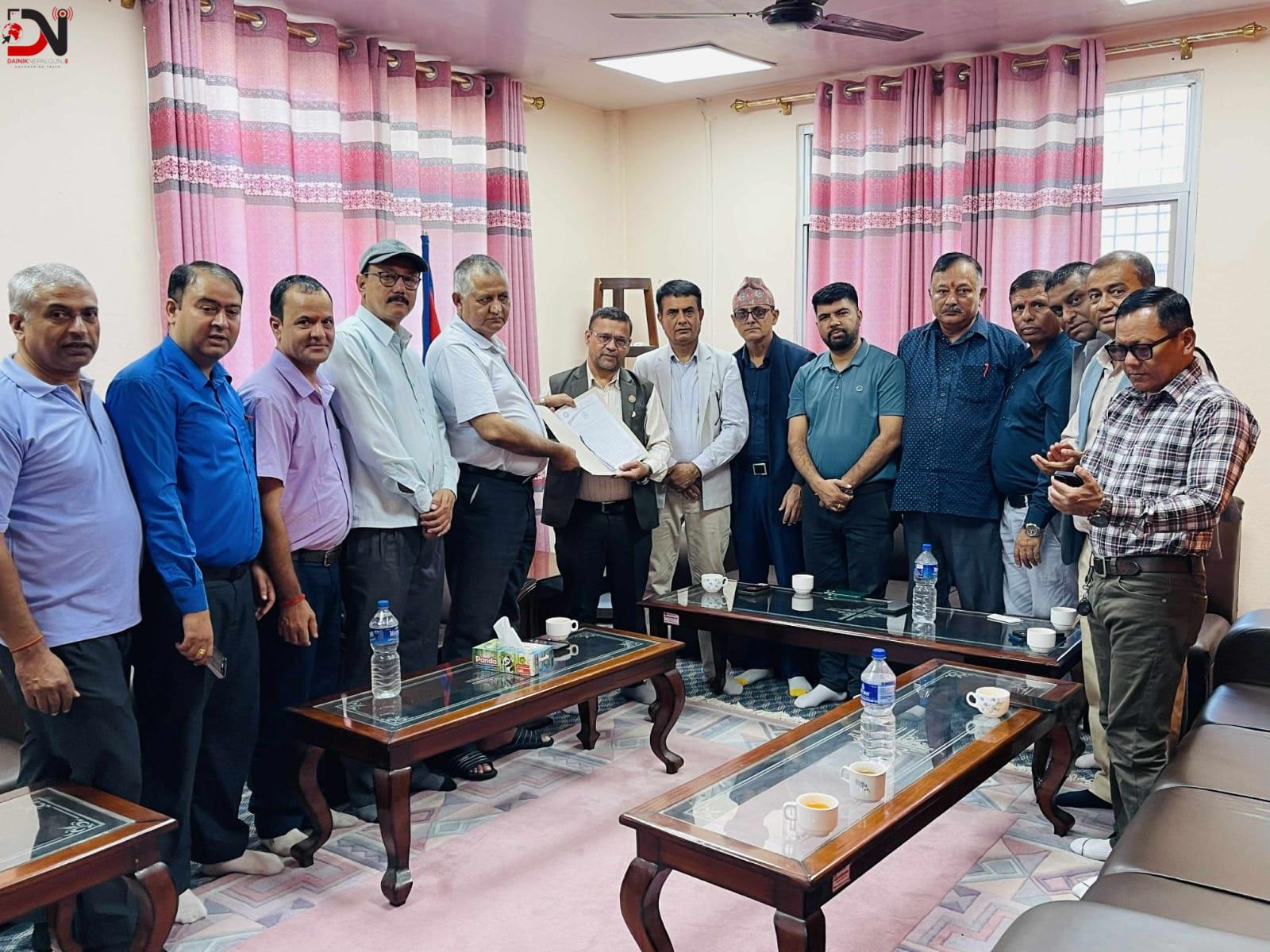 संघीय सरकारले बनाउने शिक्षा सम्बन्धि ऐनमा सबैका भावनाहरु समेटिने लुम्बिनीका मुख्यमन्त्री आचार्यकाे विश्वास