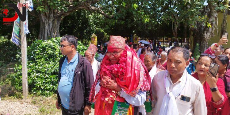 ४१ वर्षको शिक्षण यात्रापछि रुद्र रानाभाटलाई दिइएको यो सम्मान