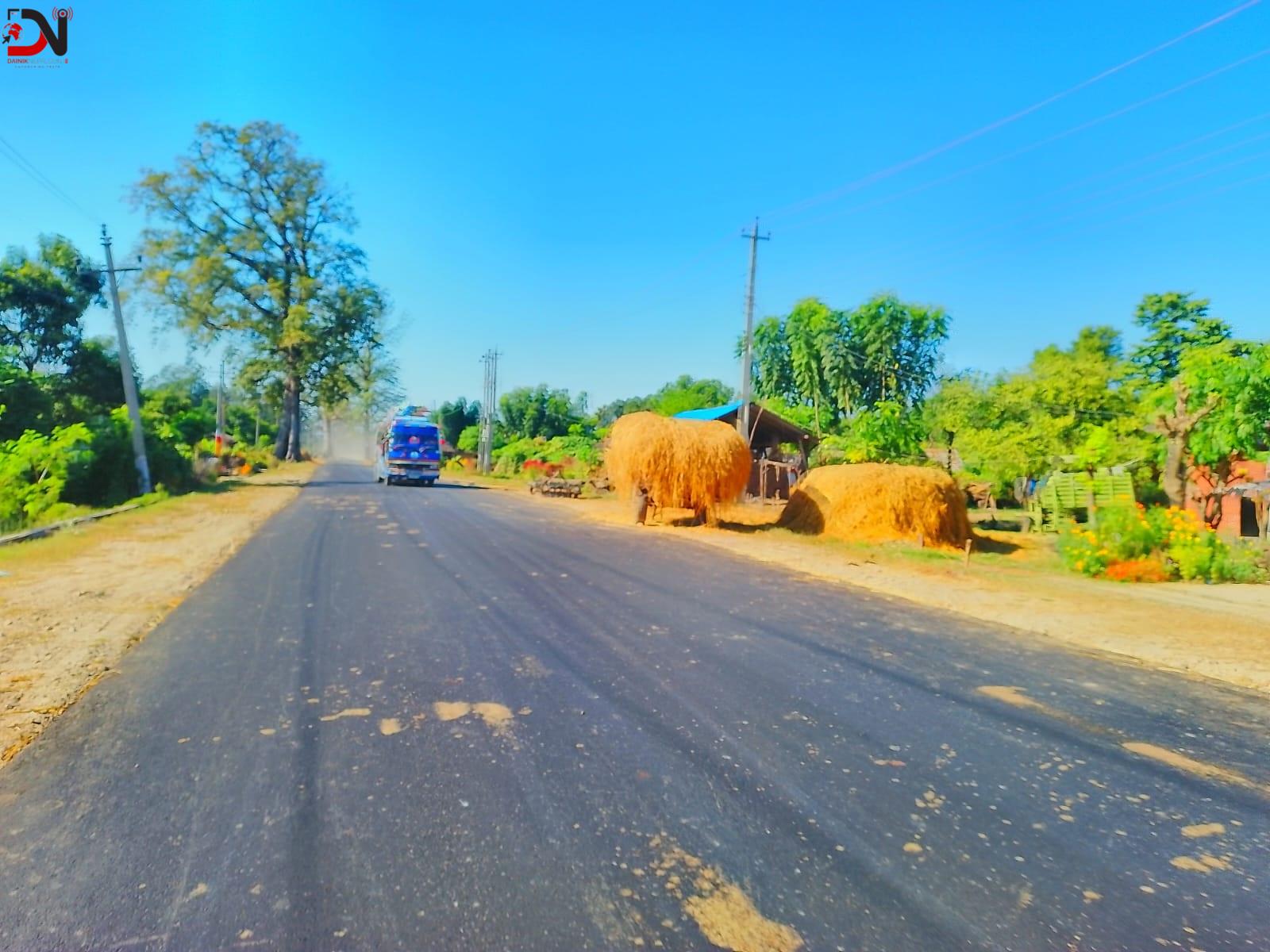 नारायणपुर–राजपुर खण्ड नबन्दा हुलाकी सडक अधुरो