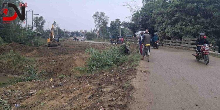 नेपालगञ्ज–गुलरिया सडकमा चार ‘लेन’को पुल निर्माण हुँदै