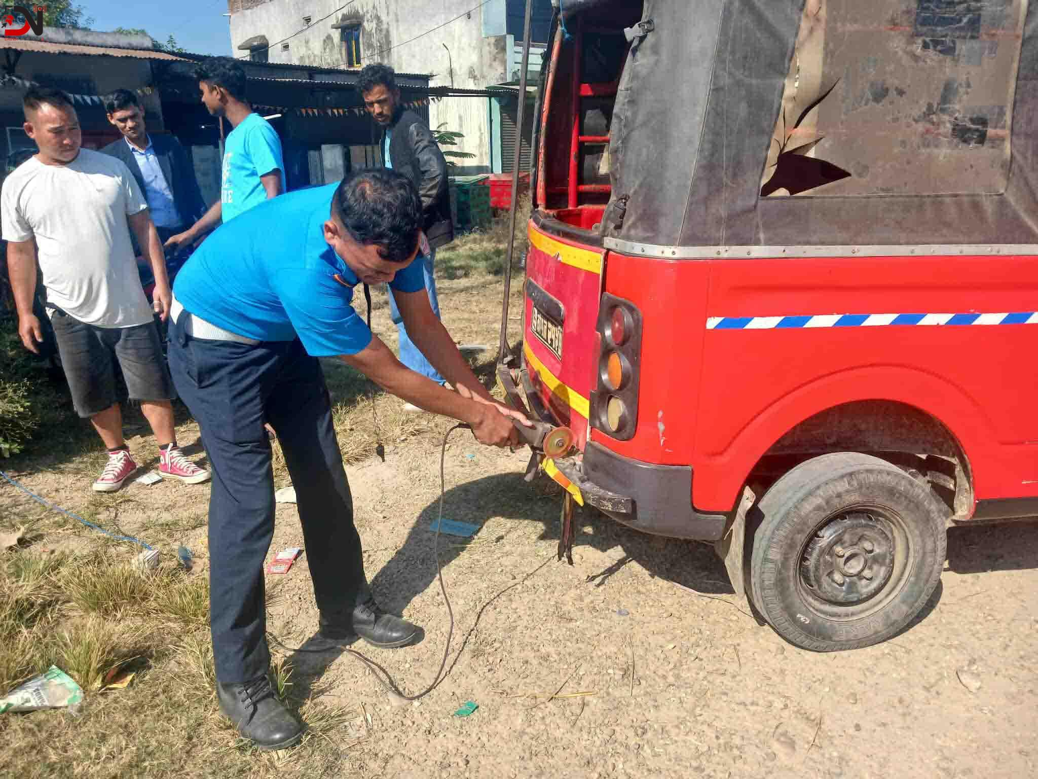 ६४ वटा सवारीसाधनलाई कारवाही