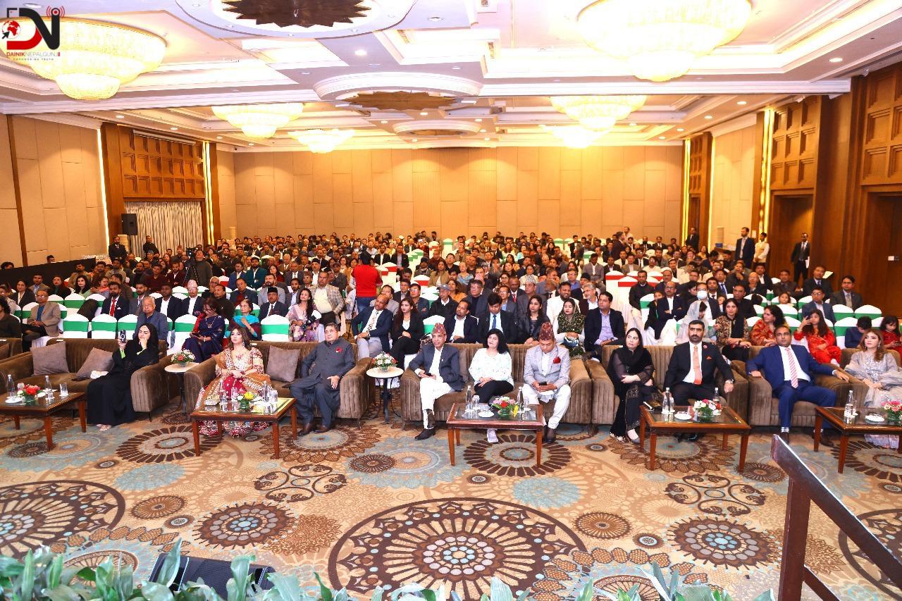 पाकिस्तानमा अध्ययन गरेका विद्यार्थीसँग भेटघाट