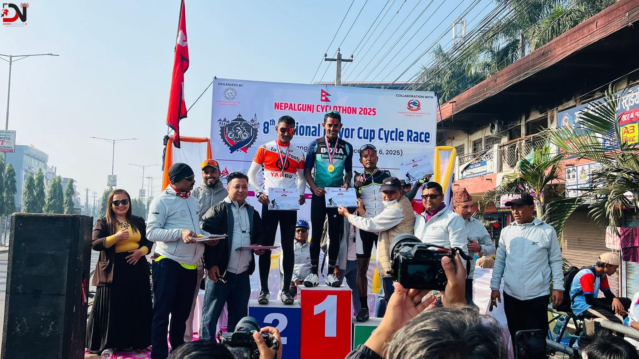 आठौं मेयर कपमा अच्युत खरेललाई उपाधि, एमटिबी भेट्रान हिरो बने धम्बोझीका दिपक मल्ल