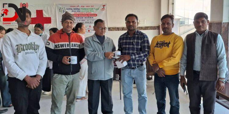 जनमतको ६७ औं रक्तदान श्रृङ्खलामा ४ महिला सहित ५७ जनाले गरे रक्तदान