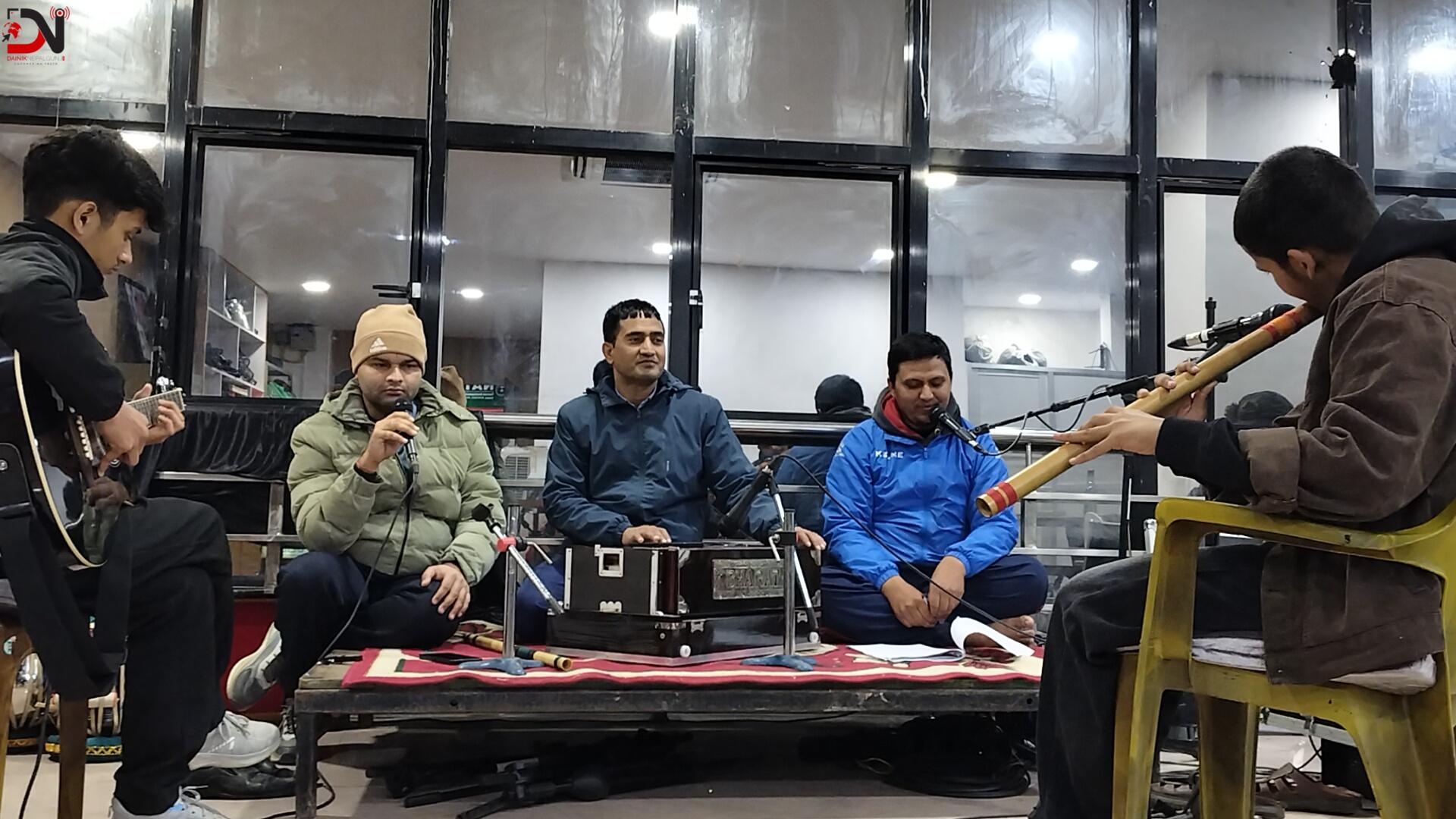 नेपालगञ्जमा गुन्जदै कवि विपी अस्तु