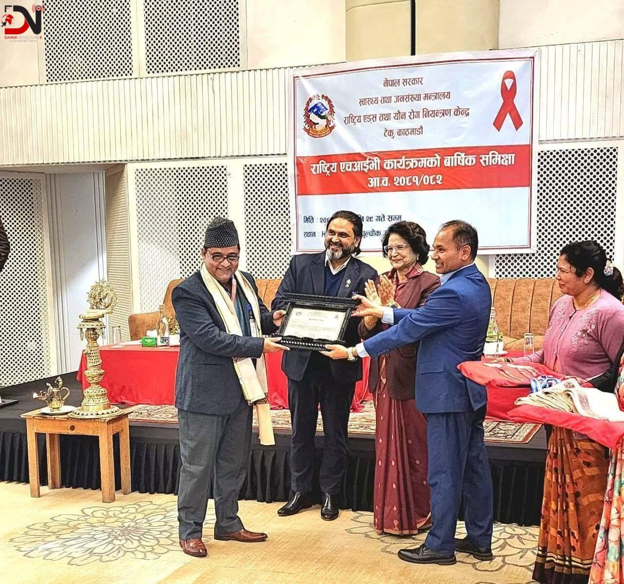 डा. रिसाललाई सम्मान