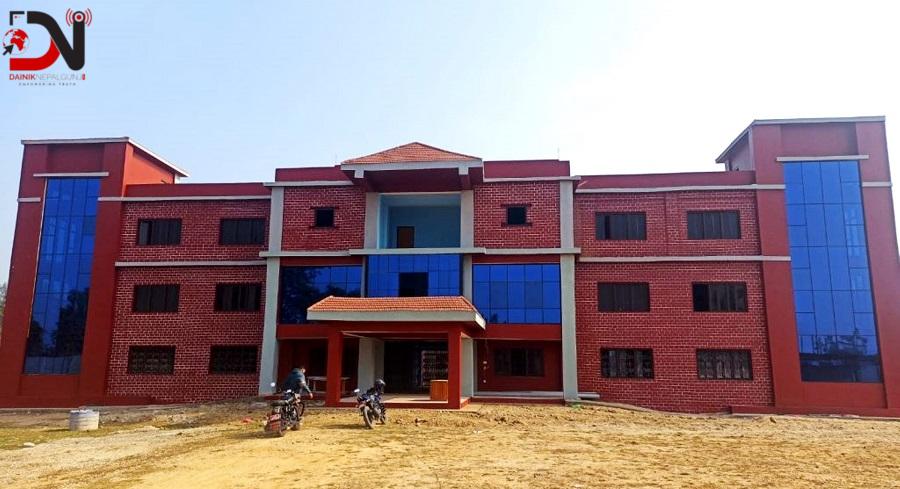 खजुरा गाउँपालिकाको प्रशासनिक भवन निर्माण अन्तिम चरणमा
