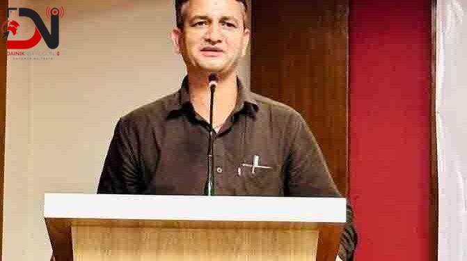 स्वतन्त्र उम्मेदवारी दिंदै धामी, छाडे पार्टी