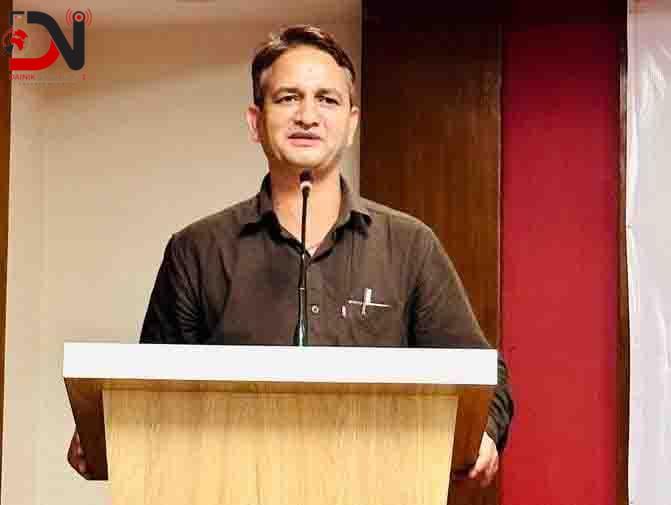 स्वतन्त्र उम्मेदवारी दिंदै धामी, छाडे पार्टी