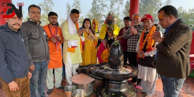 कोइरालाको महाशिवरात्री विशेष, दिनभर धार्मिक गतिविधि र भेटघाटमा ब्यस्त