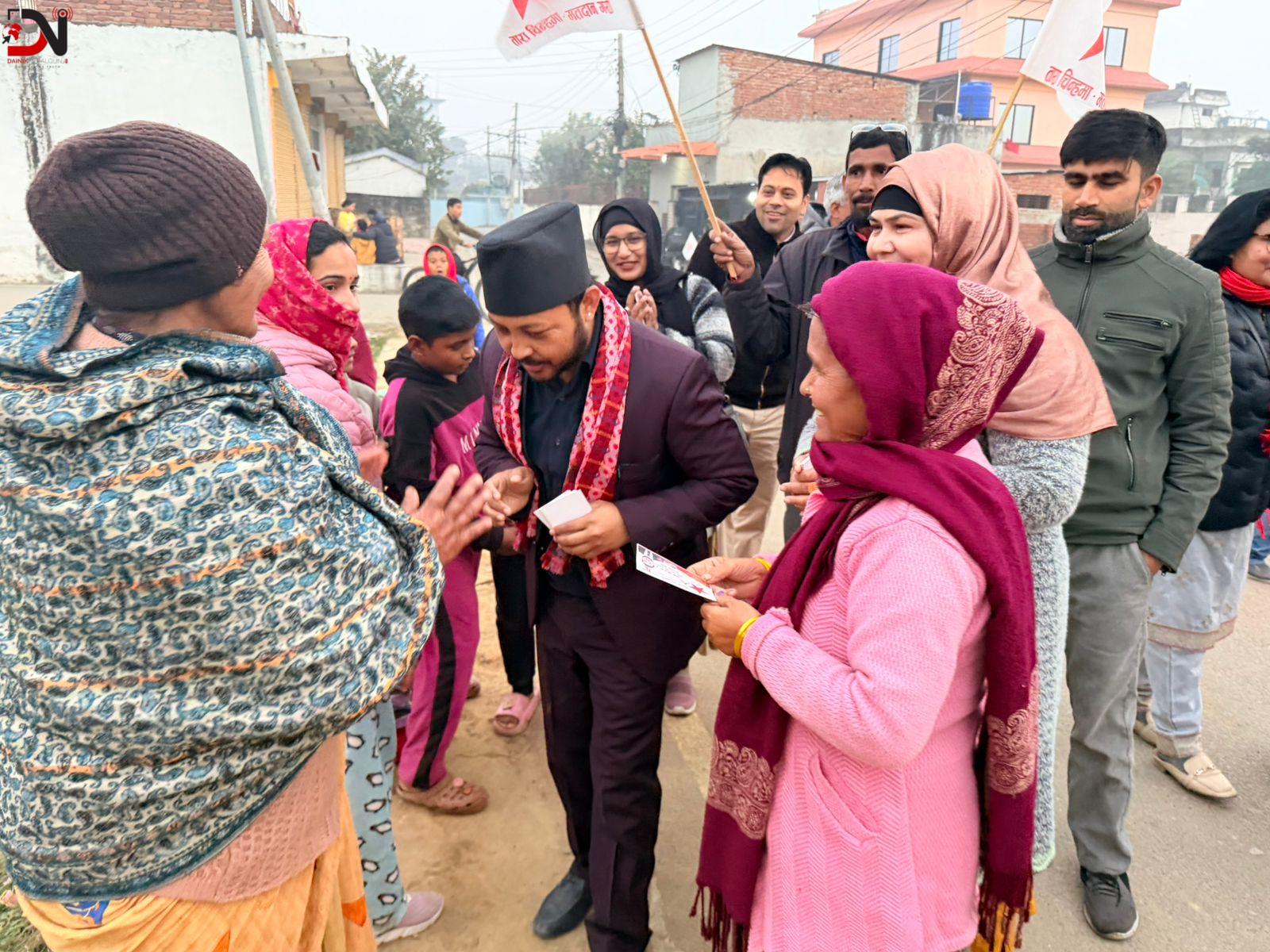 कारकाँदोको मतदातासँग विष्टको अन्तरक्रिया