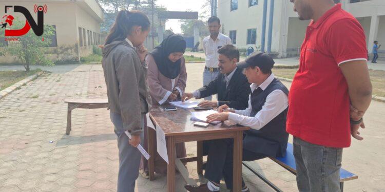 युवा युवतीलाई मतदाता शिक्षा