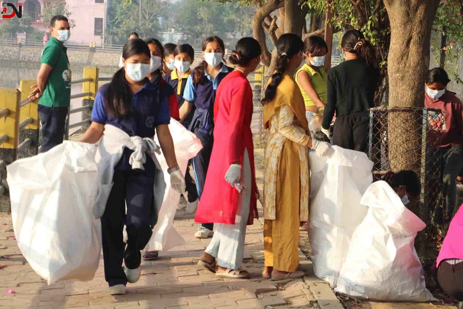 बाँकेको चर्चित पर्यटकीय स्थल वाटरपार्कमा १०० किलो बढि प्लाष्टिक फोहोर