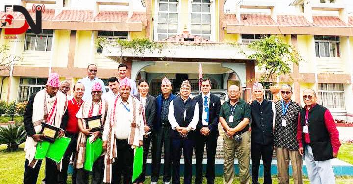 नेपाल राष्ट्र बैंक नेपालगन्जका अवकाशप्राप्त कर्मचारीलाई सम्मान