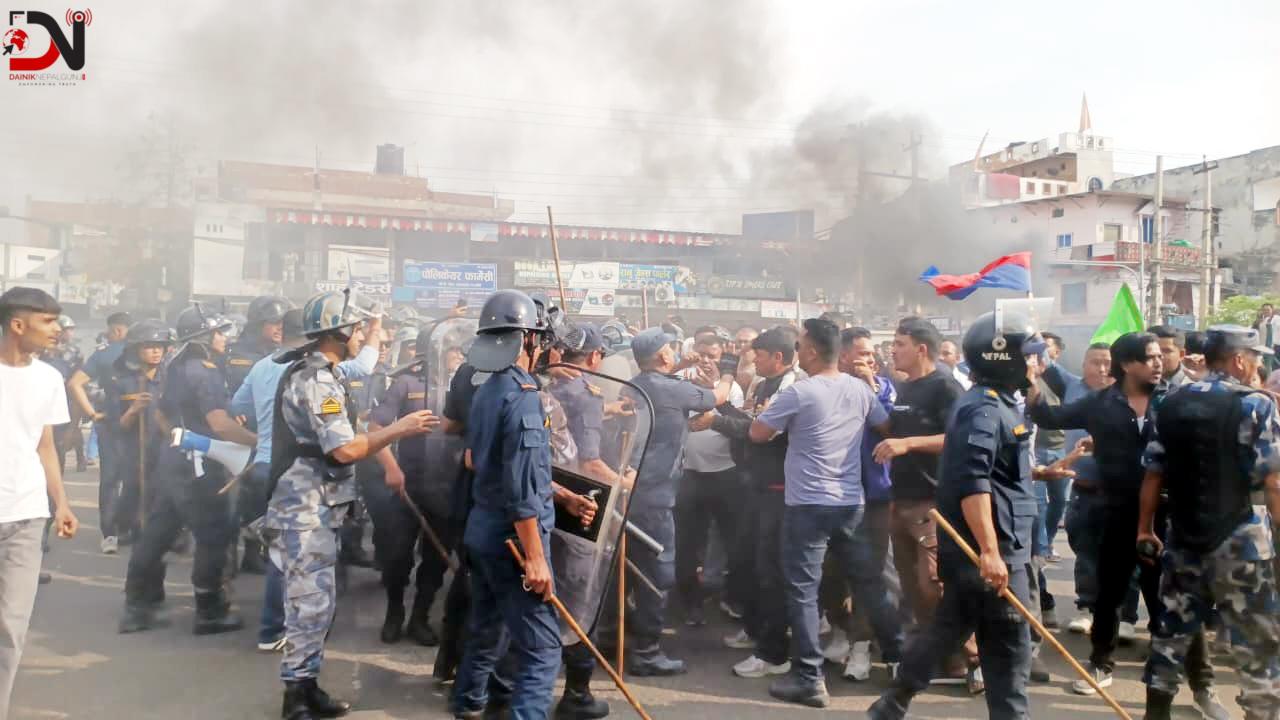 शपथको भोलिपल्टै सरकारविरुद्ध ‘मुर्दाबाद’को नारा