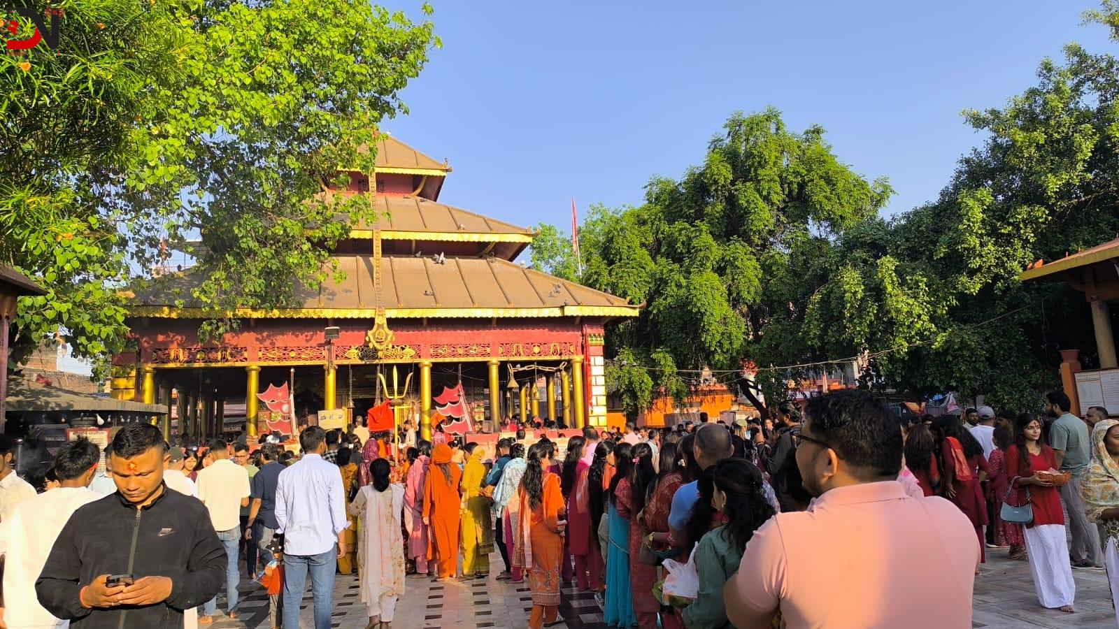 नयाँ वर्षमा बागेश्वरी मन्दिरमा भक्तजनको घुइँचो, धार्मिक उत्साह बढ्यो