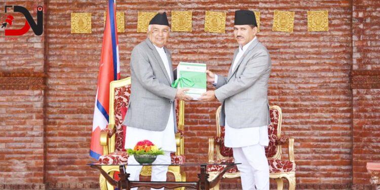 आर्थिक अनुशासन कायम गर्नुपर्नेमा राष्ट्रपति जोड