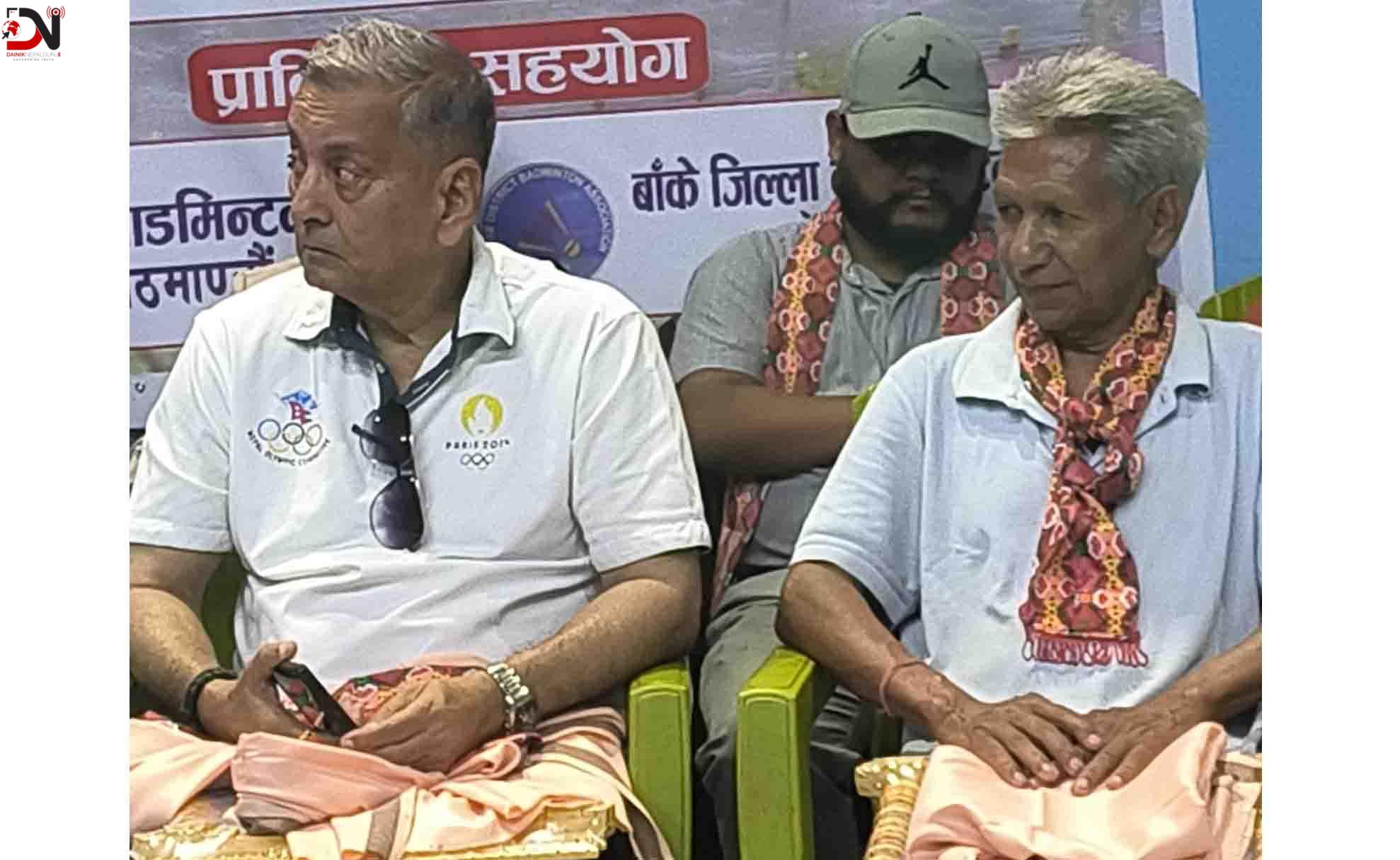 रतन र श्रवणलाई सम्मान