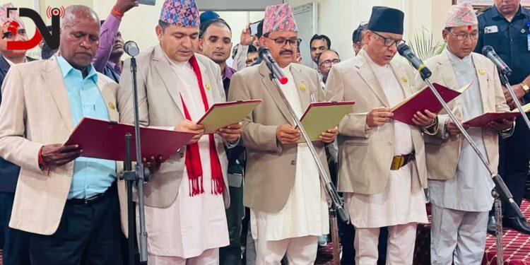लुम्बिनी प्रदेश मन्त्रिपरिषद् पुनर्गठन, पाँच नयाँ मन्त्रीको शपथ