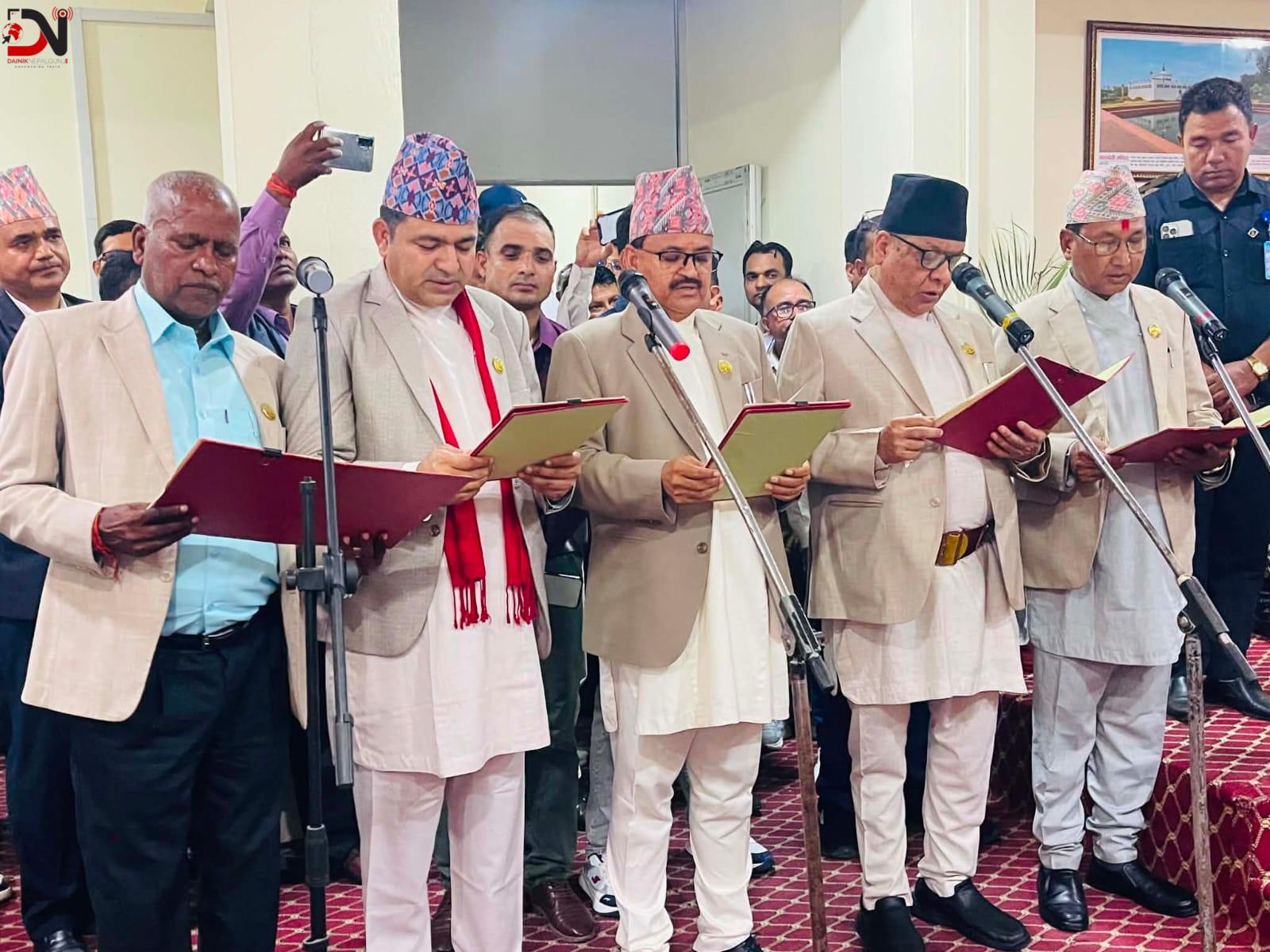 लुम्बिनी प्रदेश मन्त्रिपरिषद् पुनर्गठन, पाँच नयाँ मन्त्रीको शपथ