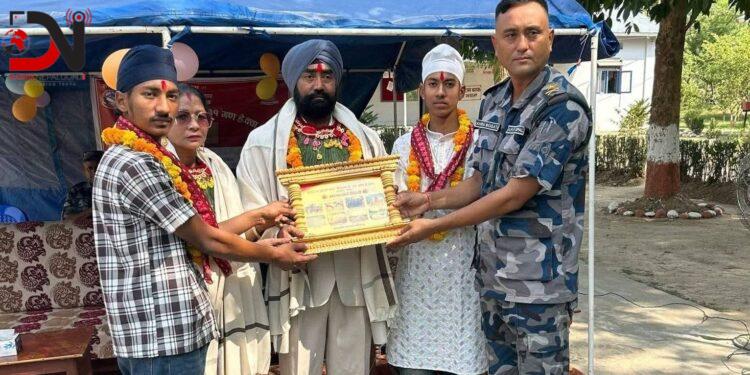 ‘ब्यारेकजस्तै घर’