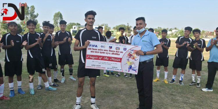 सेमिफाइनलतिर मेयर कप फुटबल