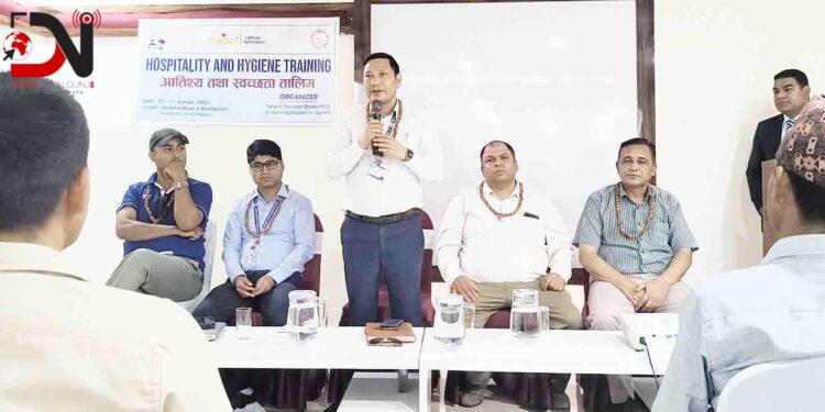 खाद्य स्वच्छता र व्यवसायिक क्षमता अभिवृद्धि गर्न होटल व्यवसायीलाई प्रशिक्षण
