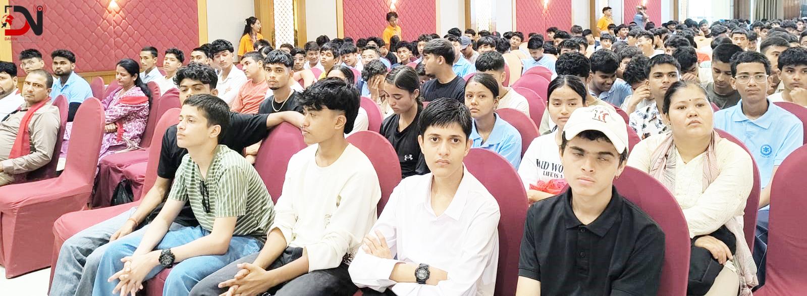 आदर्शले गर्यो विद्यार्थी अभिमूखिकरण