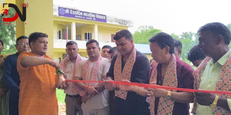 विद्यार्थी बढेपछि फेरि थपियो भवन