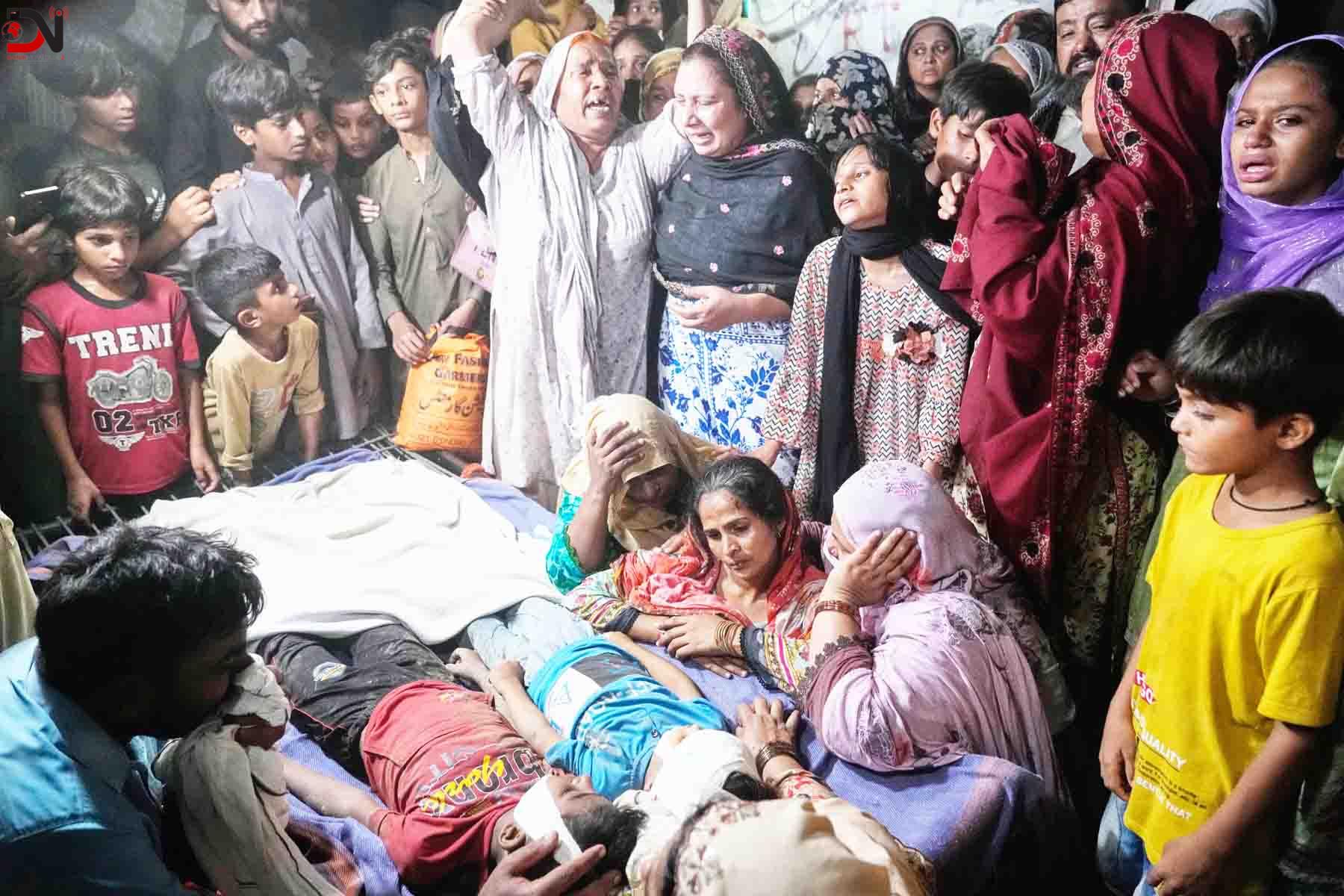 लाहोरमा शिक्षण केन्द्रको छत खस्यो, १४ बालबालिकाको मृत्यु
