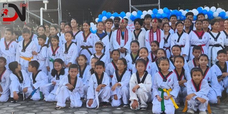 खेलाडीले गरे गुरु सम्मान