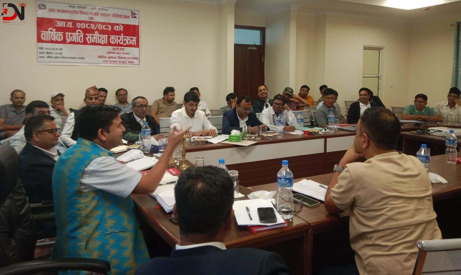 गुणस्तरमा सम्झौता नगर्न कार्यालय प्रमुखलाई मन्त्री खत्रीको निर्देशन