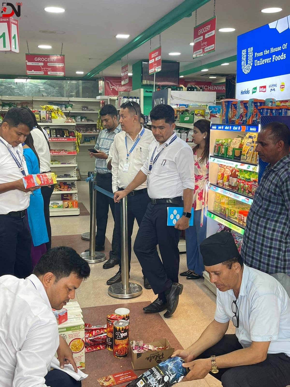 म्याद गुज्रेका सामग्री राख्ने दुई व्यवसायीलाई ५० हजार जरिवाना