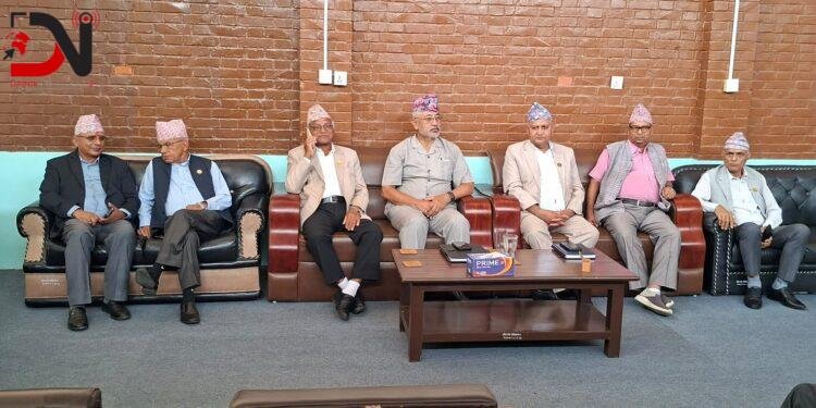 लुम्बिनी प्रदेशः एमाले संसदीय कार्यालयमा सांसदहरूको भेला