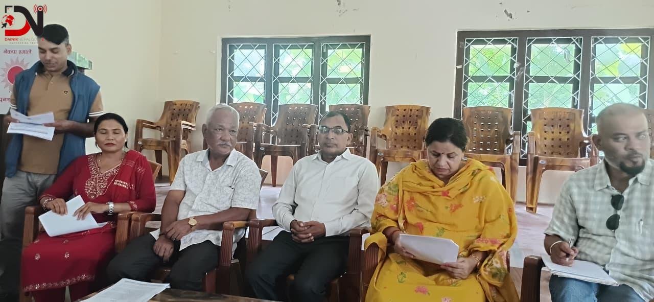 सामाजिक सञ्जालमा अशिष्टता रोक्न एमाले बाँकेको निगरानी, ‘स्क्रिनसट’ राखेर बुलेटिन निकाल्ने